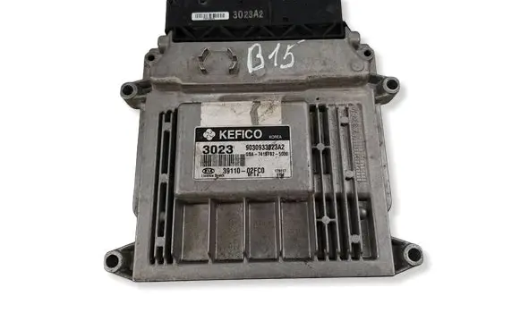 KIA Picanto Engine control unit/module 3911002FC0 9030933023A2