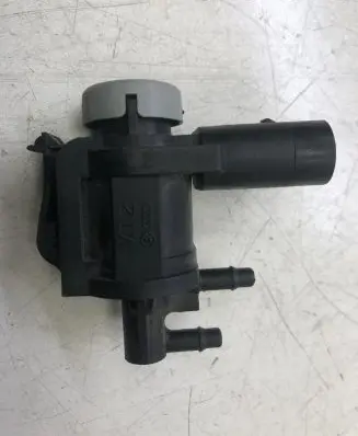 Audi Q5 SQ5 Turbo solenoid valve 1K0906283A