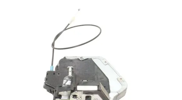Toyota Verso-S Rear door lock