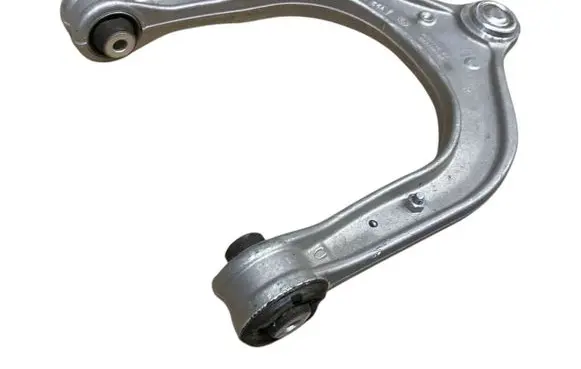 BMW X7 G07 Front upper control arm/wishbone 6883116 31106883116