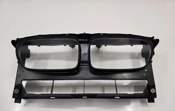 BMW X3 F25 Intercooler air guide/duct channel 17714410