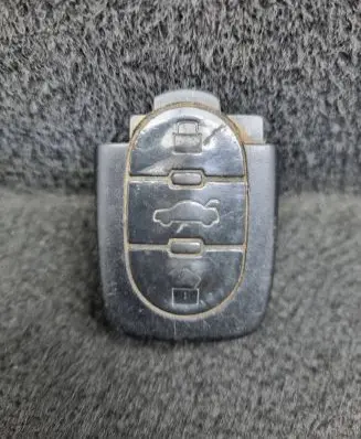Audi A4 S4 B6 8E 8H Ignition key/card 8Z0837231D