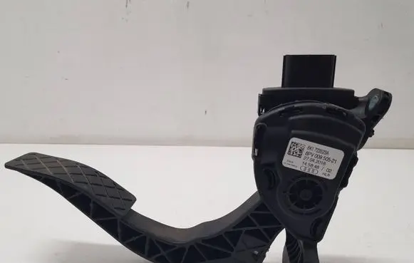 Audi A6 S6 C7 4G Accelerator throttle pedal 8K1723523A