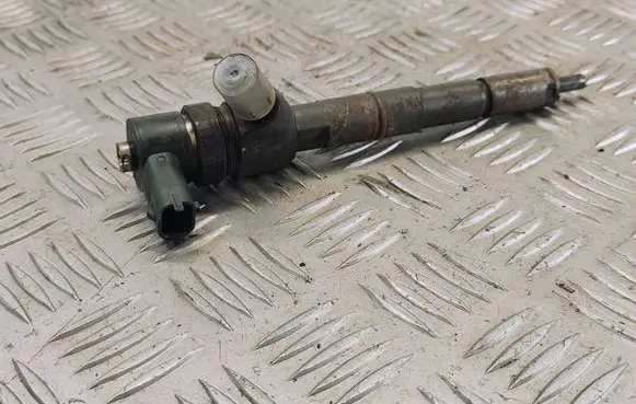 Opel Zafira C Fuel injector 0445110423