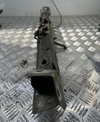 Opel Insignia A Top upper radiator support slam panel 55567311 422474049 9144740780