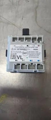 Mercedes-Benz GLC C253 Door control unit/module A1679008311