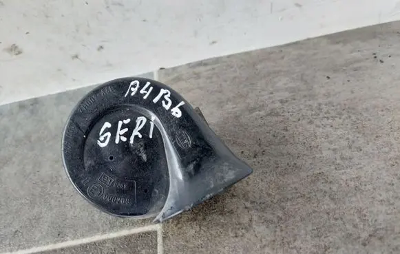 Audi A4 S4 B6 8E 8H Horn signal