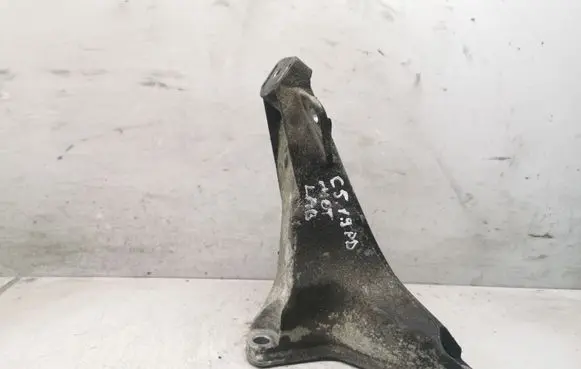 Audi A6 S6 C5 4B Engine mounting bracket 8D019930BAB