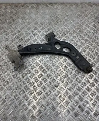 BMW 2 F46 Front lower control arm/wishbone 6882844