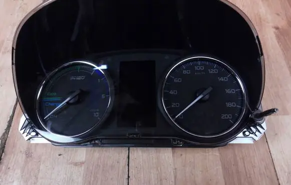 Mitsubishi Outlander Speedometer (instrument cluster) 8100C839