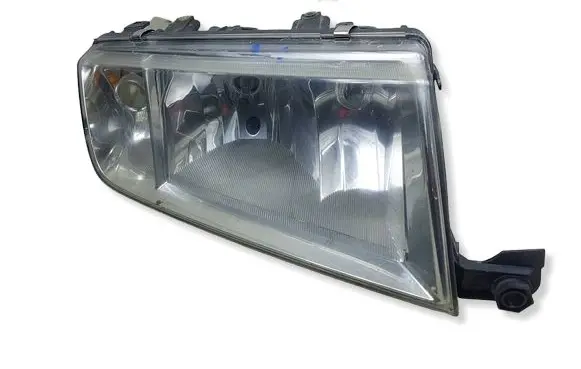 Skoda Fabia Mk1 (6Y) Headlight/headlamp 147384KASACJA 147384