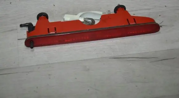 Peugeot Partner Third/center stoplight 96828300180