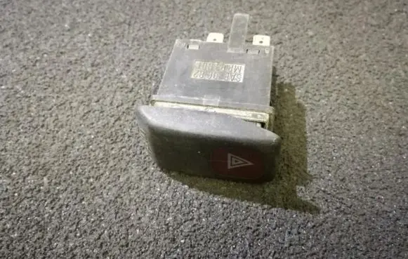 Volkswagen Golf II Hazard light switch 191953235