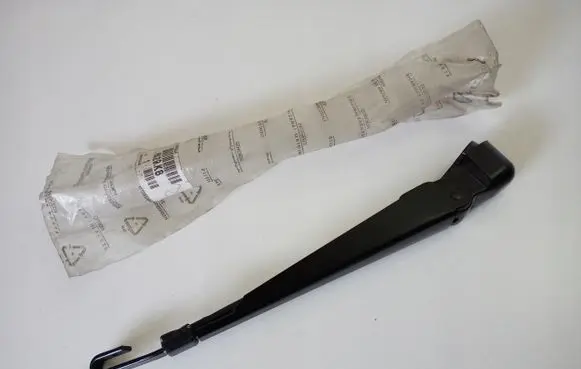 Peugeot Partner Rear wiper blade arm 6429.K8