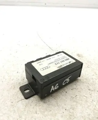 Audi A6 S6 C5 4B Alarm control unit/module 4B0951173