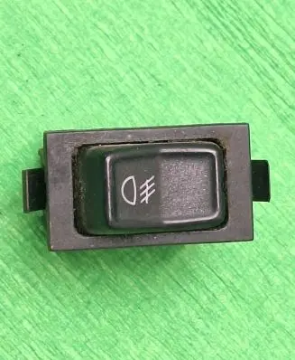 Volkswagen PASSAT B2 Fog light switch 321941535B
