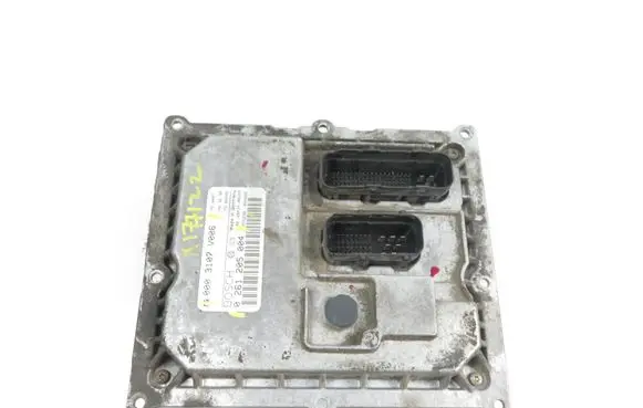 Smart ForTwo I Engine control unit/module 0261205004 0003107V006