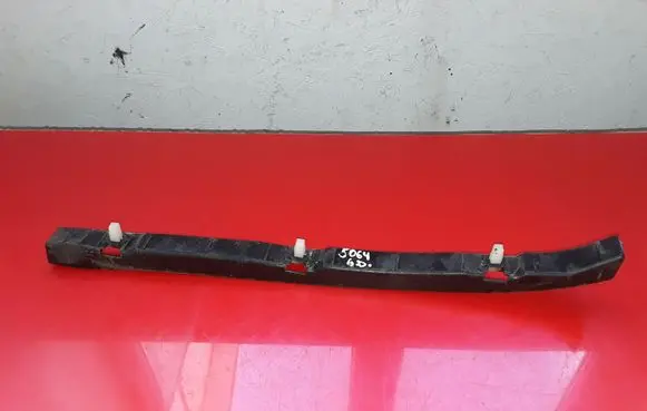 Hyundai Santa Fe Rear bumper mounting bracket 865162B000