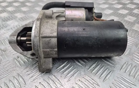Mercedes-Benz C W203 Starter motor A0061512501