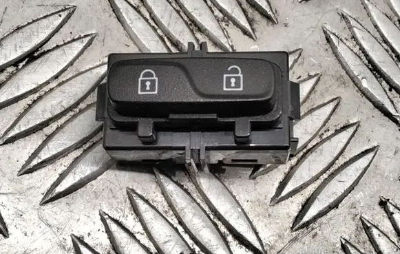 Volvo V70 Central locking switch button 31343100