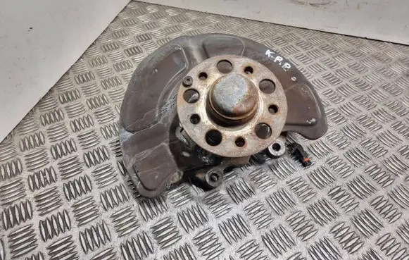 Mercedes-Benz E W212 Front wheel hub