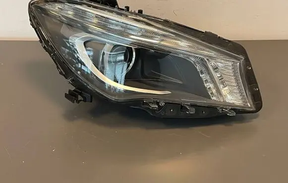 Mercedes-Benz CLA C117 X117 W117 Headlight/headlamp 1307024231 LE11A6270 A1179066400