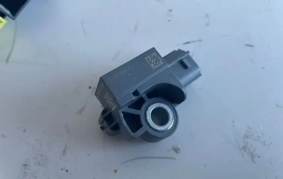 KIA Sportage Airbag deployment crash/impact sensor 95920B4000