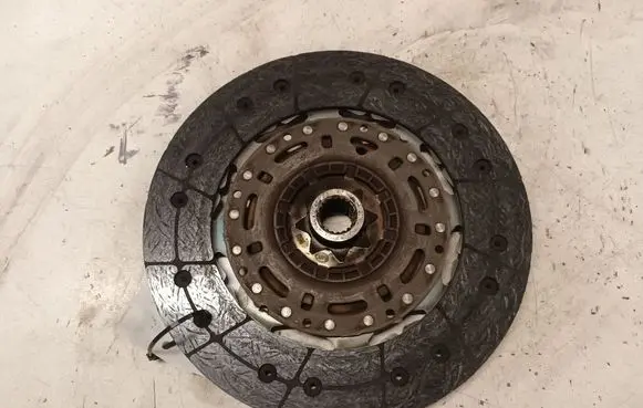 Opel Astra J Clutch pressure plate
