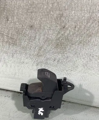 Volvo XC70 Electric window control switch 30773273
