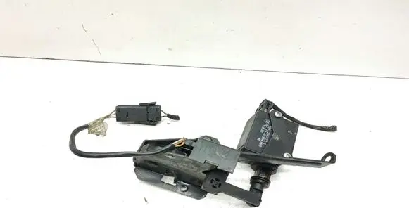 BMW 5 E39 Tailgate/trunk/boot lock/catch/latch 8238469 51248238469