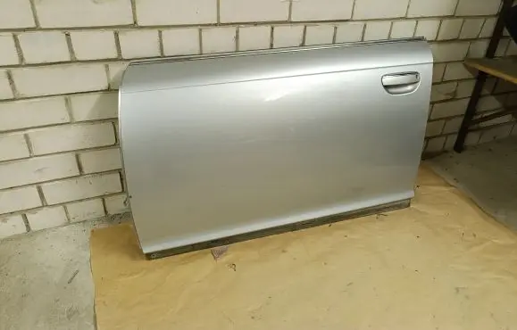 Audi A6 S6 C6 4F Front door