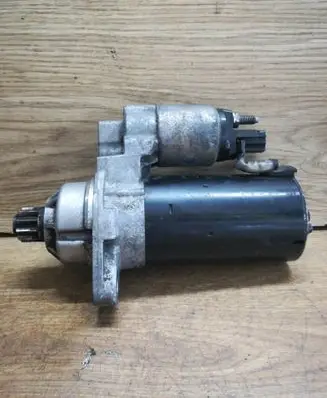 Volkswagen PASSAT B6 Starter motor 0001123016 02E911023F 00805300124