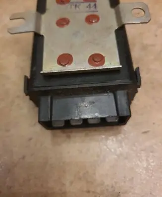 VAZ 2108 Ignition relay 213747 39408412B 4EAAH0CCCP