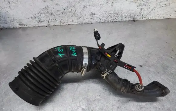 Mercedes-Benz A W177 Engine coolant pipe/hose