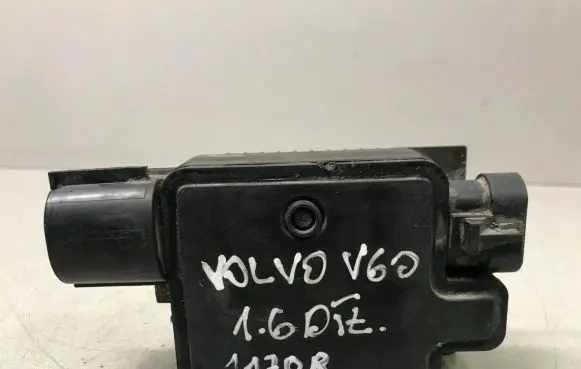 Volvo V60 Coolant fan relay 940009301