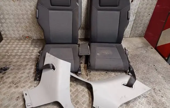 Opel Zafira B Third row seats 