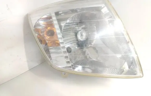 Isuzu D-Max Headlight/headlamp