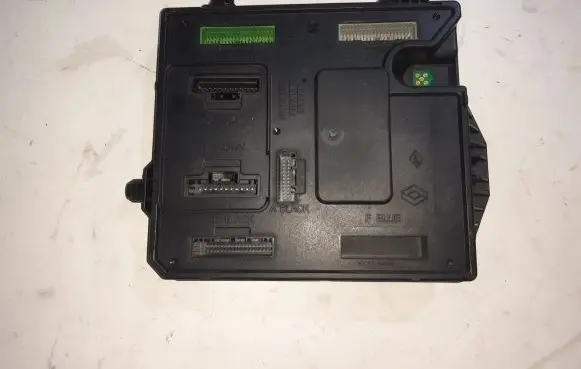 Renault Scenic III - Grand scenic III Engine control unit/module 284B17288R