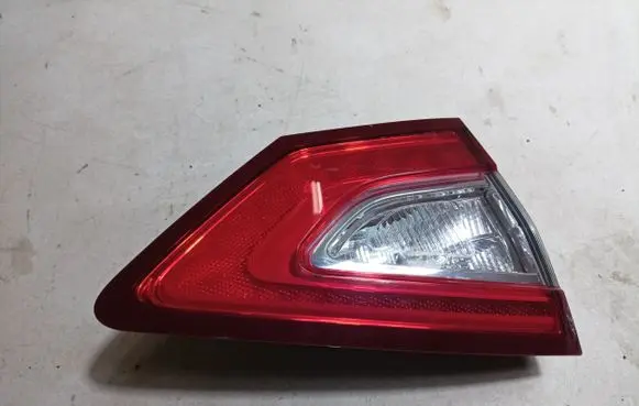Ford Fusion II Tailgate rear/tail lights DS73-13A603-BG