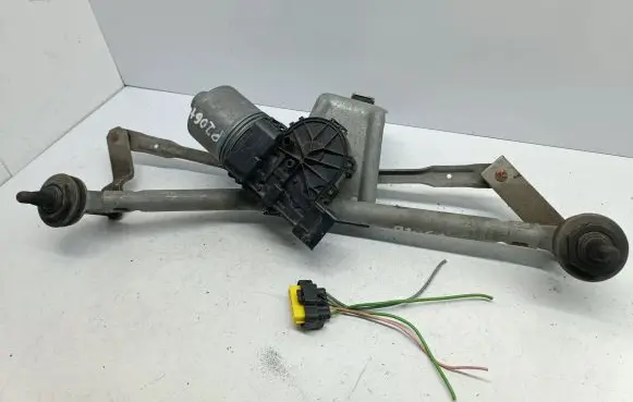 Peugeot 206+ Front wiper linkage and motor 0390241523 3397020578