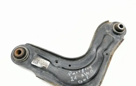 Rear control arm