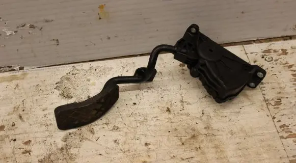 Audi A6 S6 C6 4F Accelerator throttle pedal 4F2721523