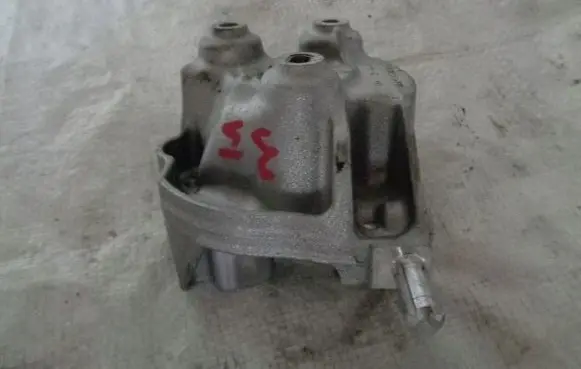 Peugeot Partner III Engine mounting bracket 9824088780