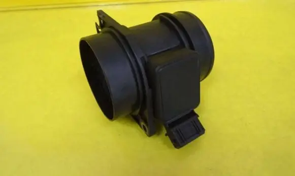 Renault Megane II Mass air flow meter 7700105010B 5WK9615