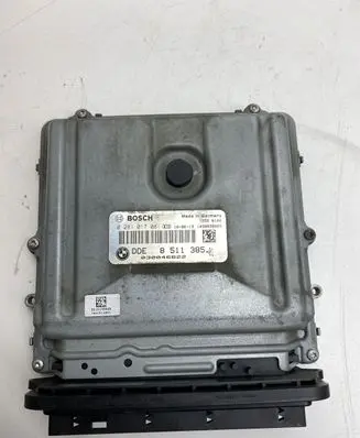 BMW 5 F10 F11 Engine control unit/module 8511385