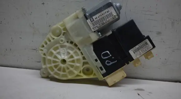 Citroen C4 I Front door window regulator motor 9647441780
