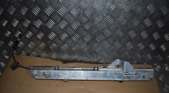 Audi R8 4S Bumper support mounting bracket corner 