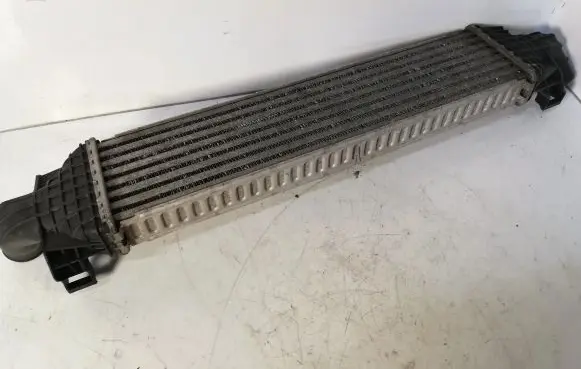 Ford C-MAX I Intercooler radiator 3M5H9L440AE