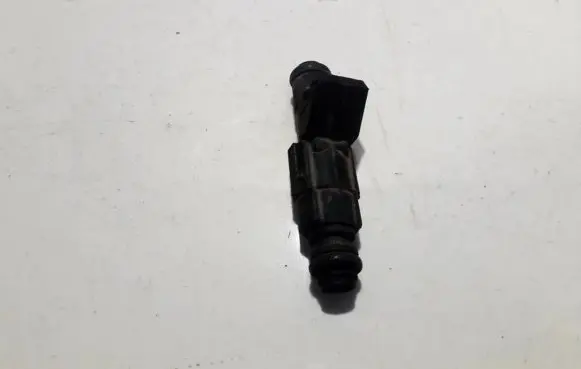 Ford Mondeo MK II Fuel injector 0280155819 988F-DA