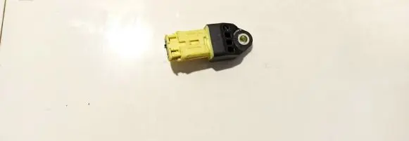 Subaru Outback Airbag deployment crash/impact sensor 98237ag000 764823cmj